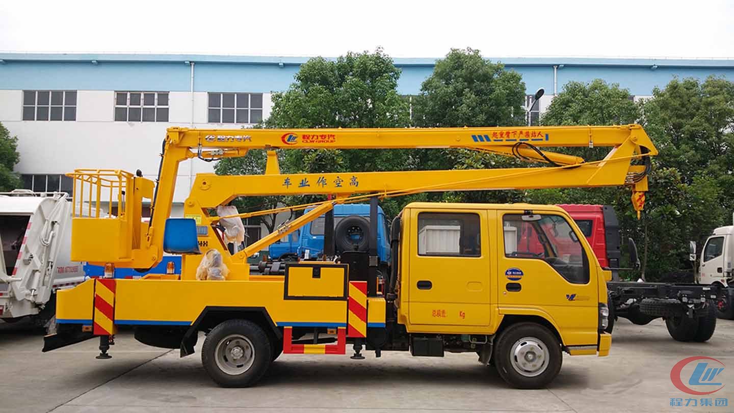 程力集團(tuán)五十鈴14米高空作業(yè)車(chē)側(cè)面